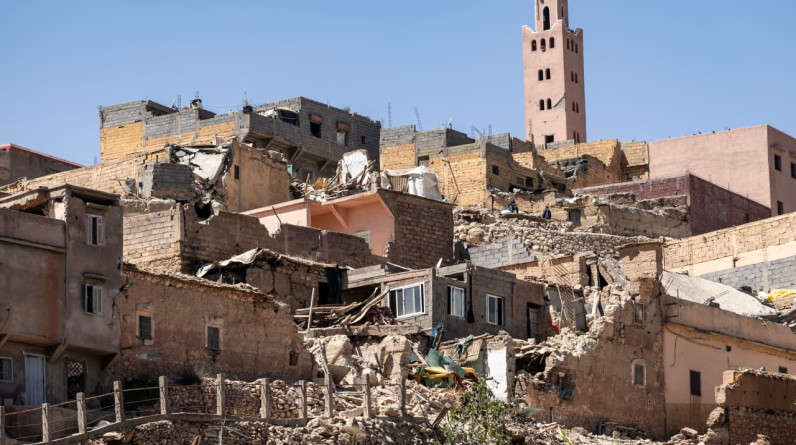 بؤرة الزلزال ونصف الضحايا منها! قرية “مولاي إبراهيم” بالمغرب تعيش أجواء الصدمة وتبكي المفقودين